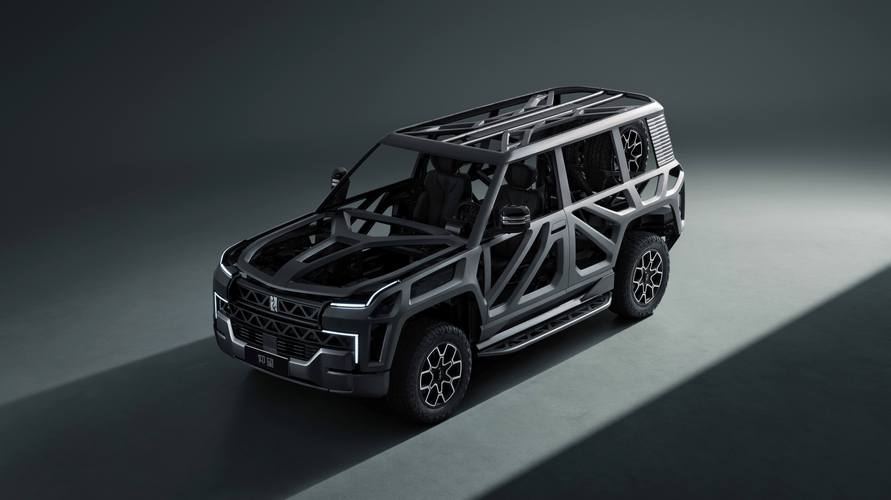 广州100仰望U8硬派越野的科技魅力，国能汽车对传统燃油车市场的冲击